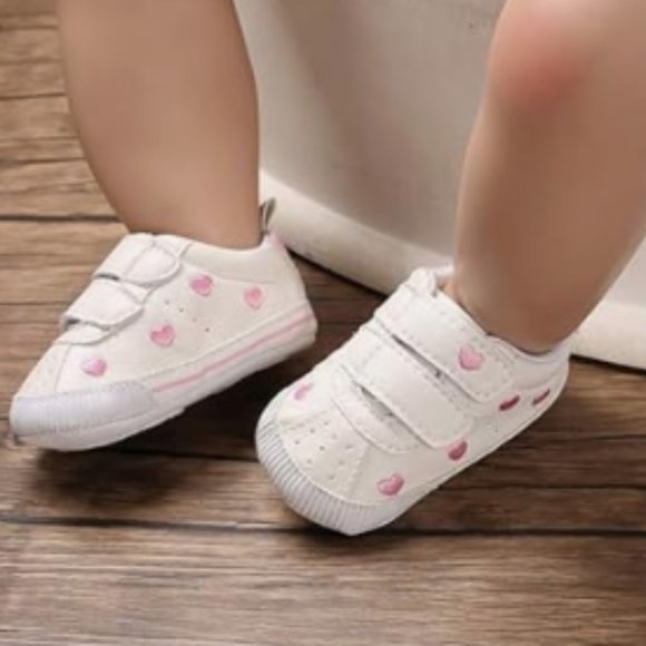 Adorable Pink Heart Infant Sneakers - Perfect for Your Little Fashionista! - Picture 2 of 7